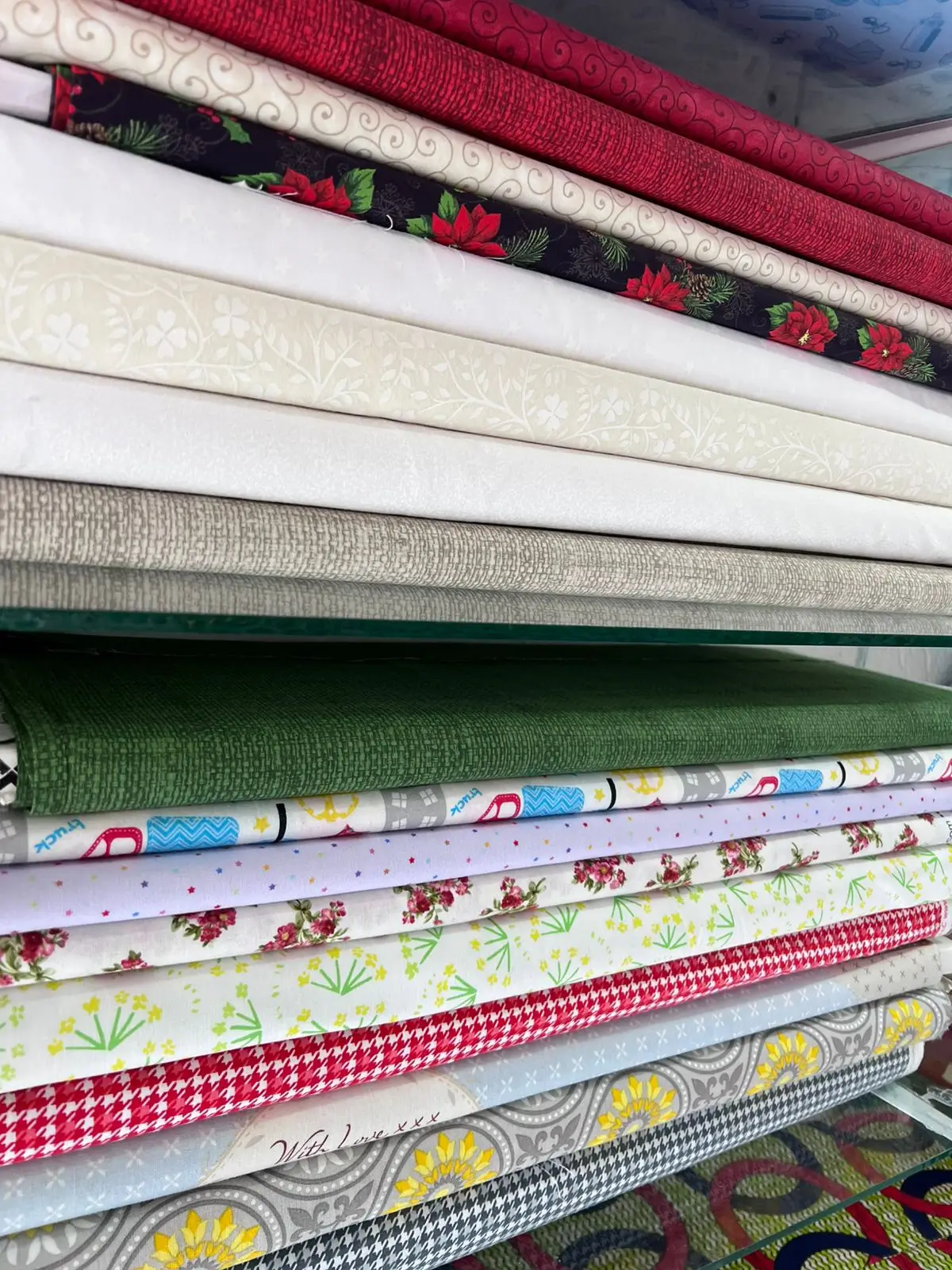 Telas y decoraciones